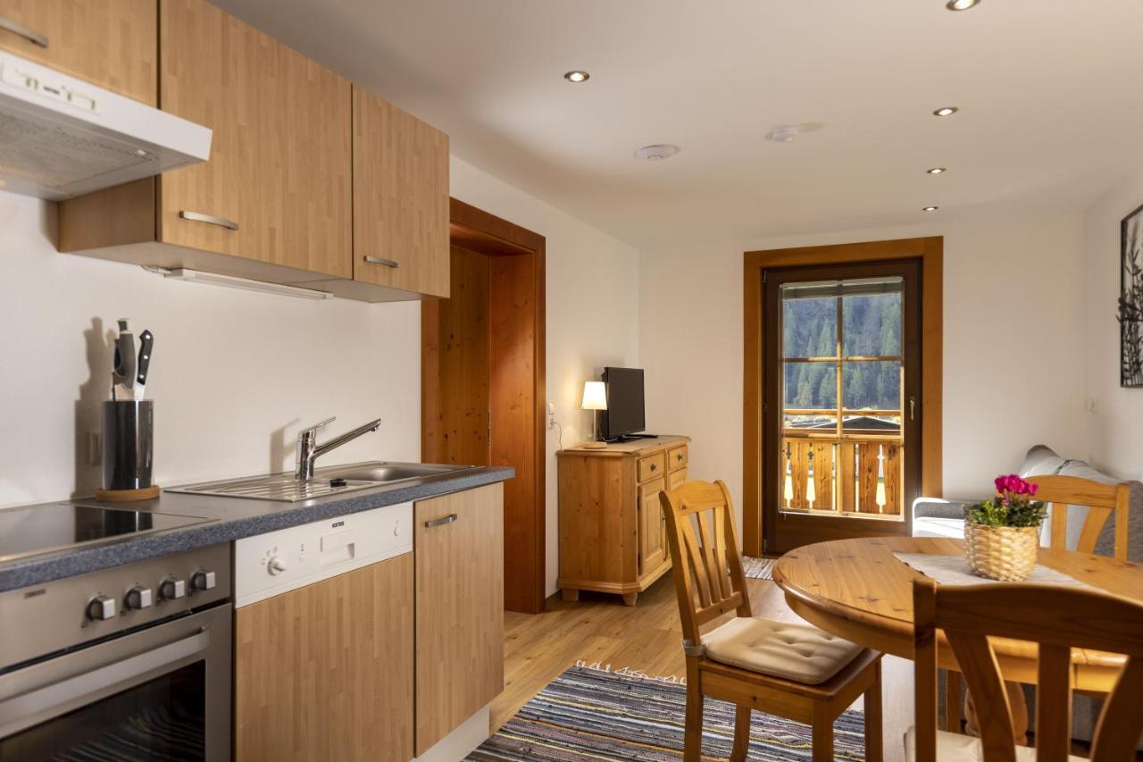 Haus Arnika Appartement Sankt Jakob in Defereggen Buitenkant foto