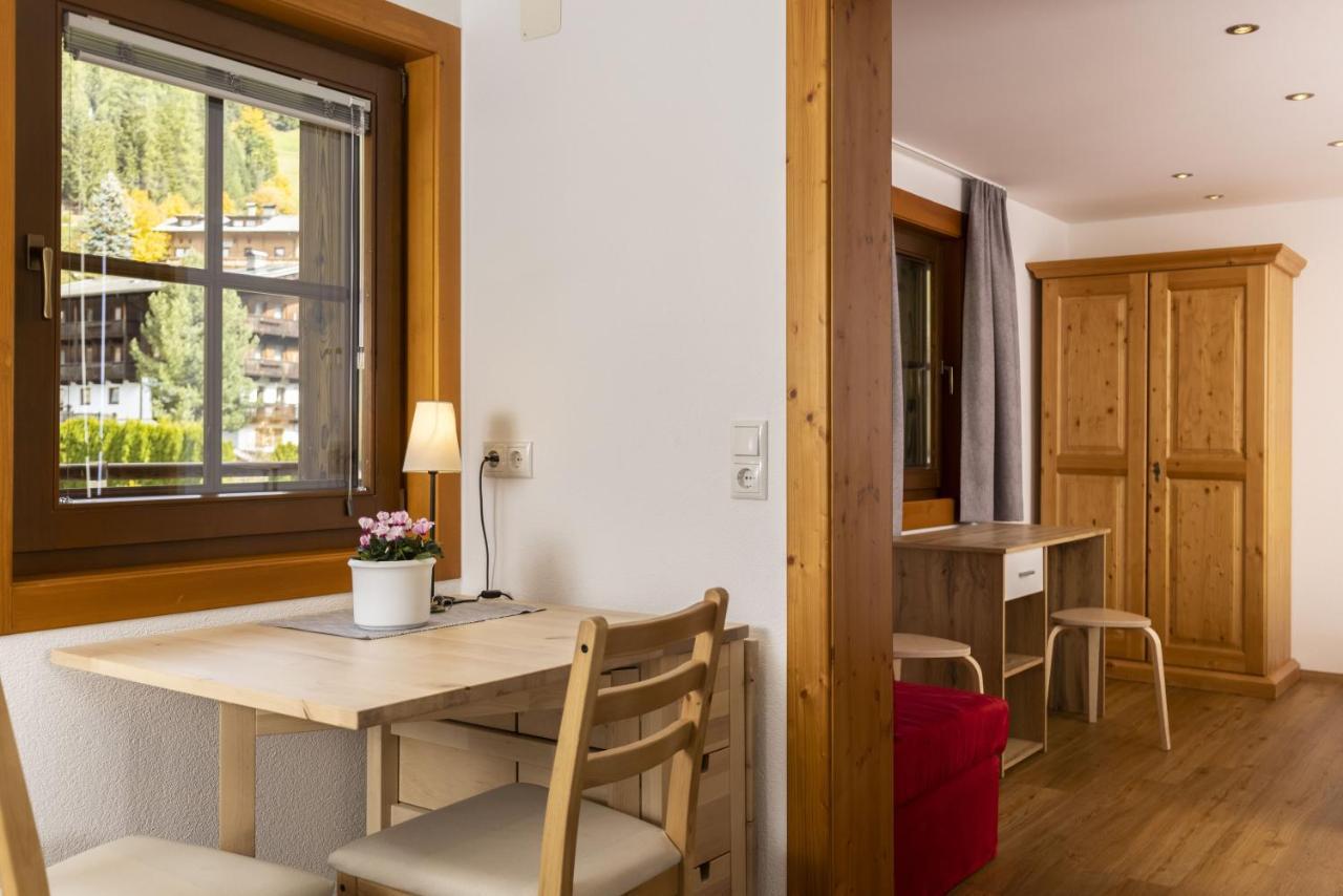 Haus Arnika Appartement Sankt Jakob in Defereggen Buitenkant foto