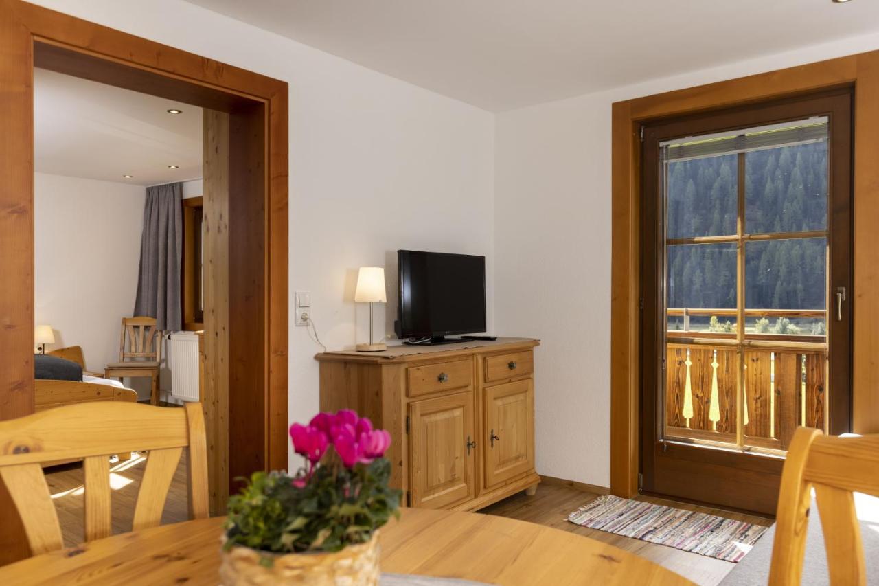 Haus Arnika Appartement Sankt Jakob in Defereggen Buitenkant foto